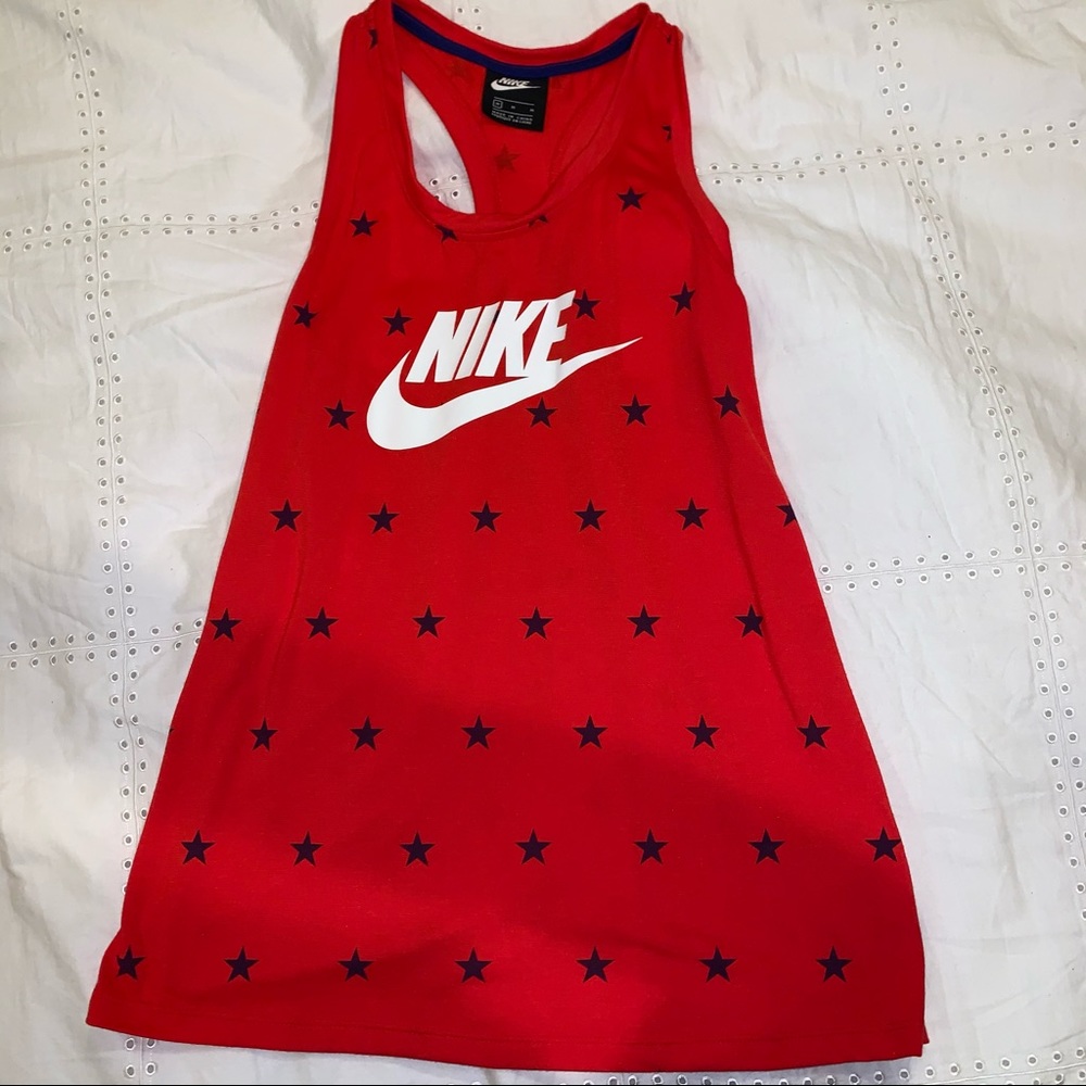 Women’s Nike Tank Size M